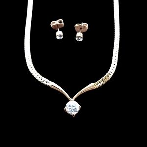 💞 AVON Vintage Flat Snake Chain Gold Herringbone Choker Rhinestone Necklace Set